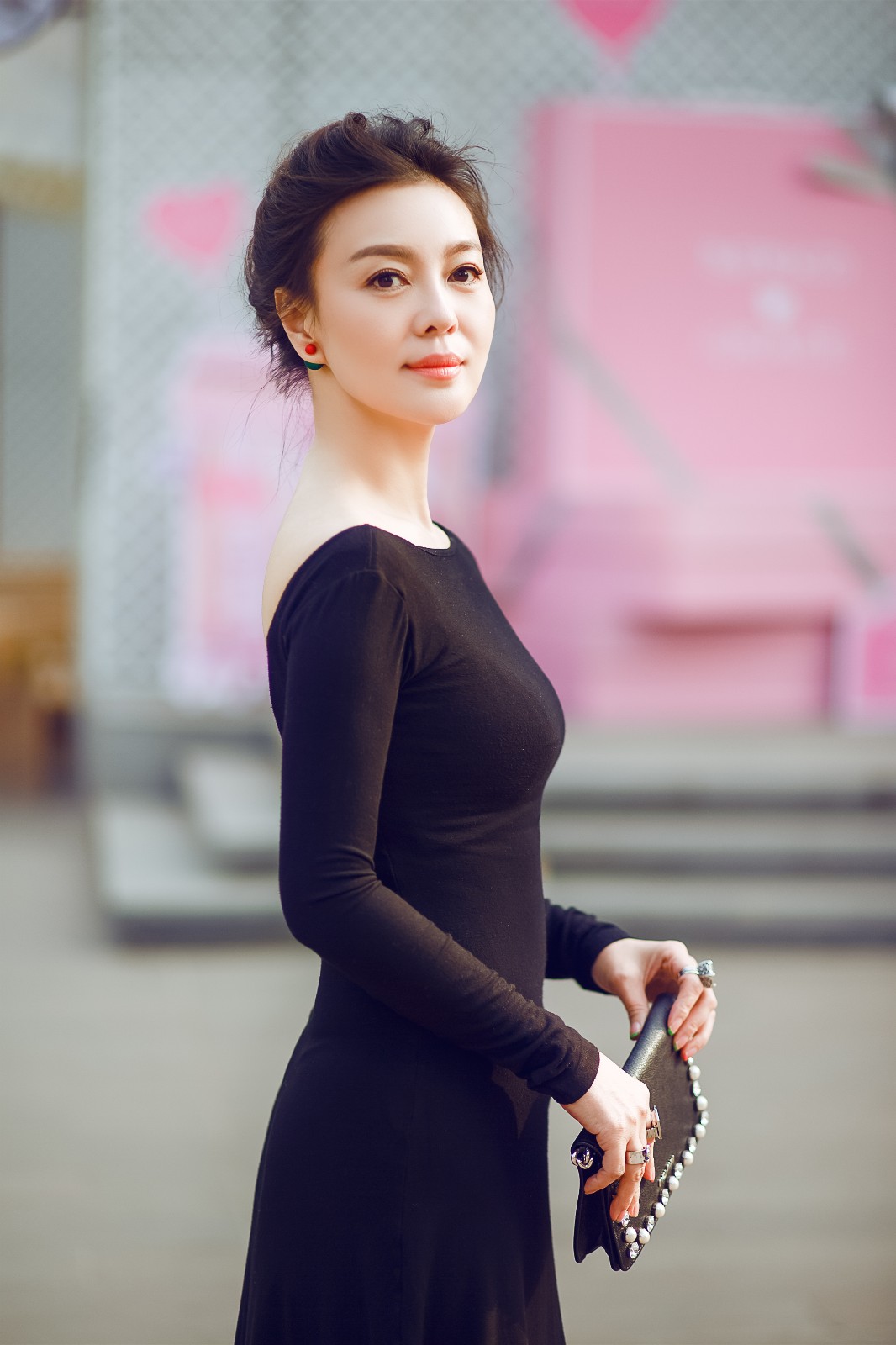 荣蓉主演《谈判官》与杨幂同一屋檐下相爱相杀