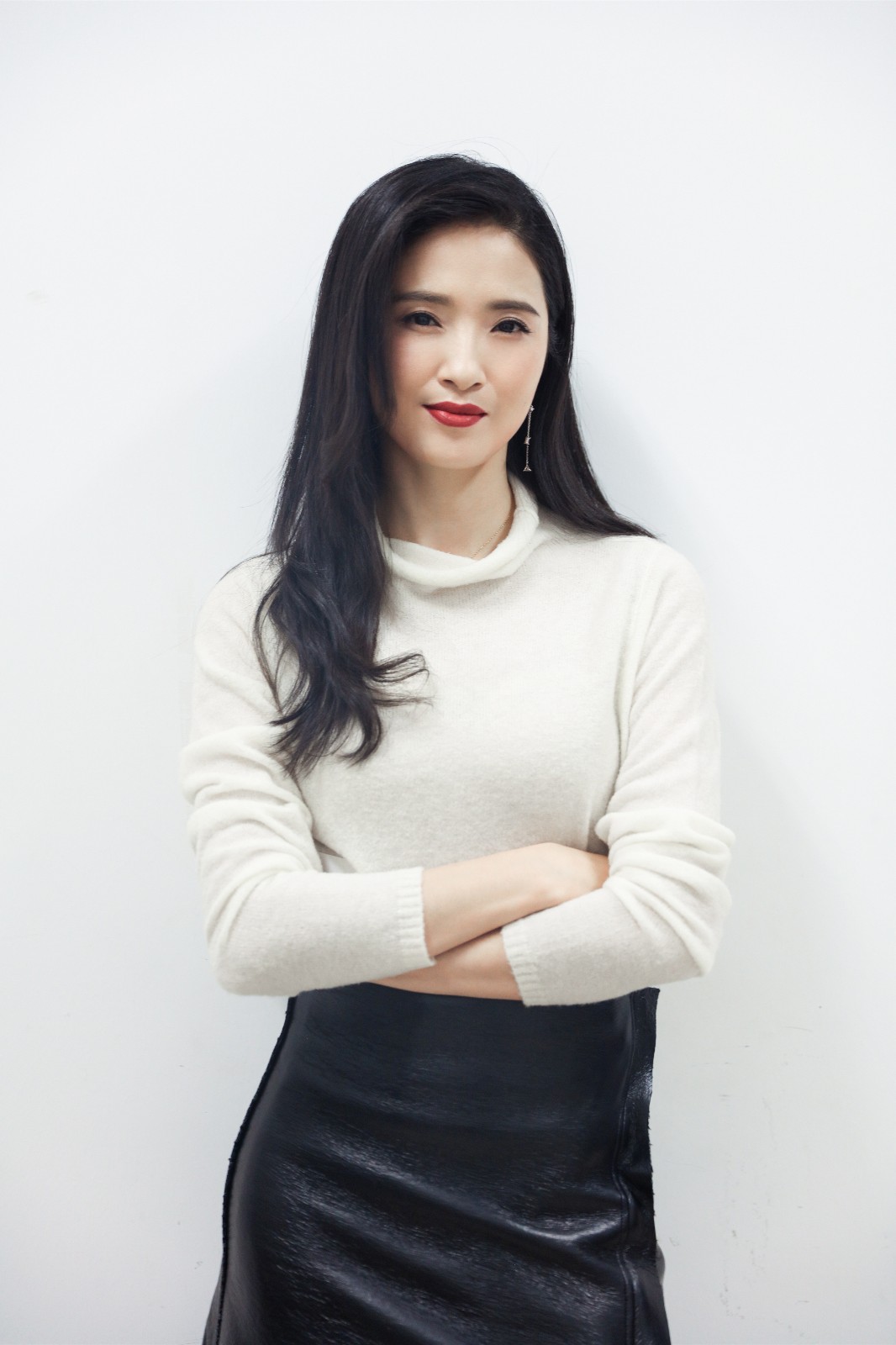 初次跨界"喜剧人 " 龚蓓苾低调前行却美得惊艳