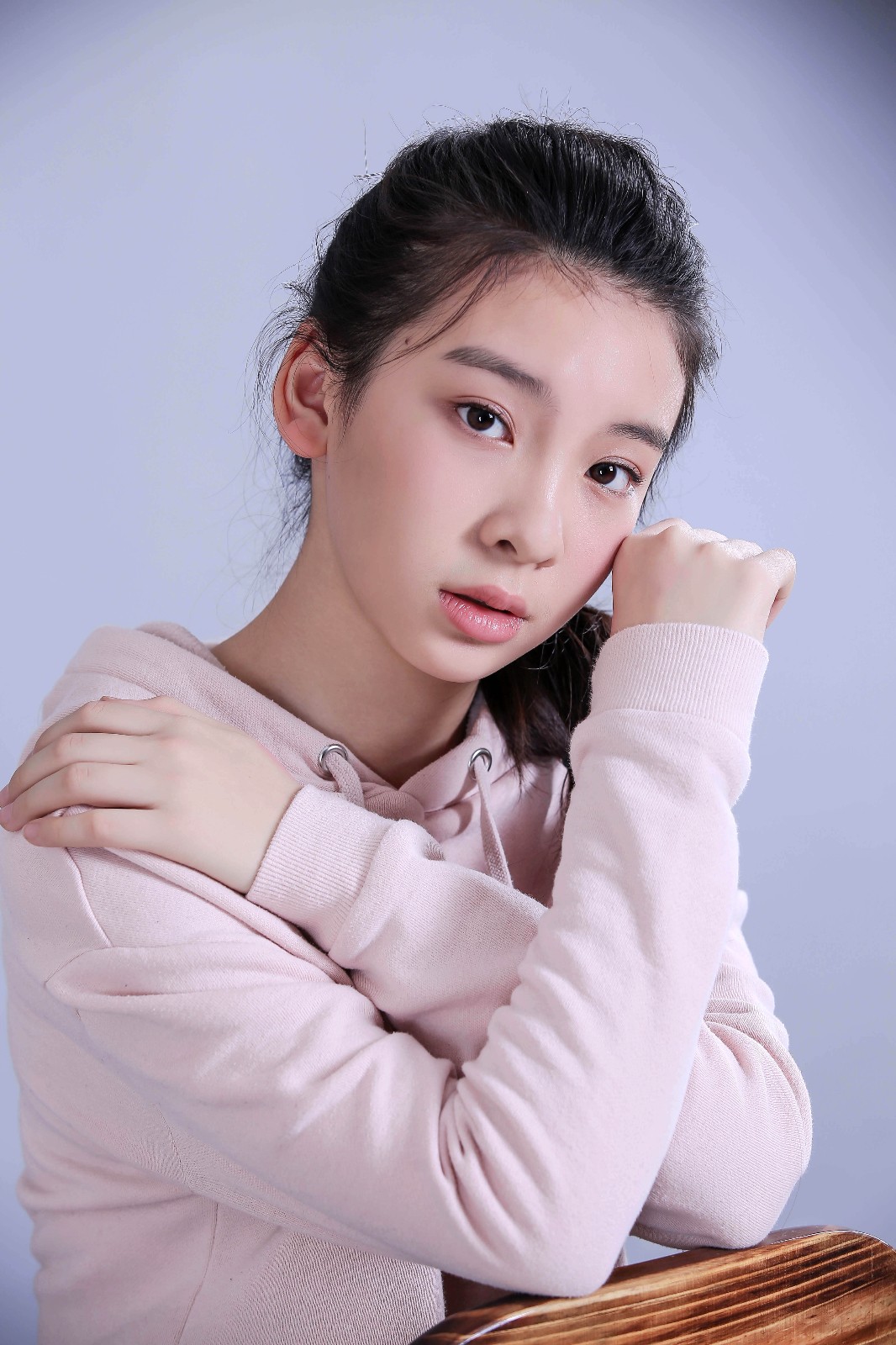 高考生收到两个大学的录取通知书
