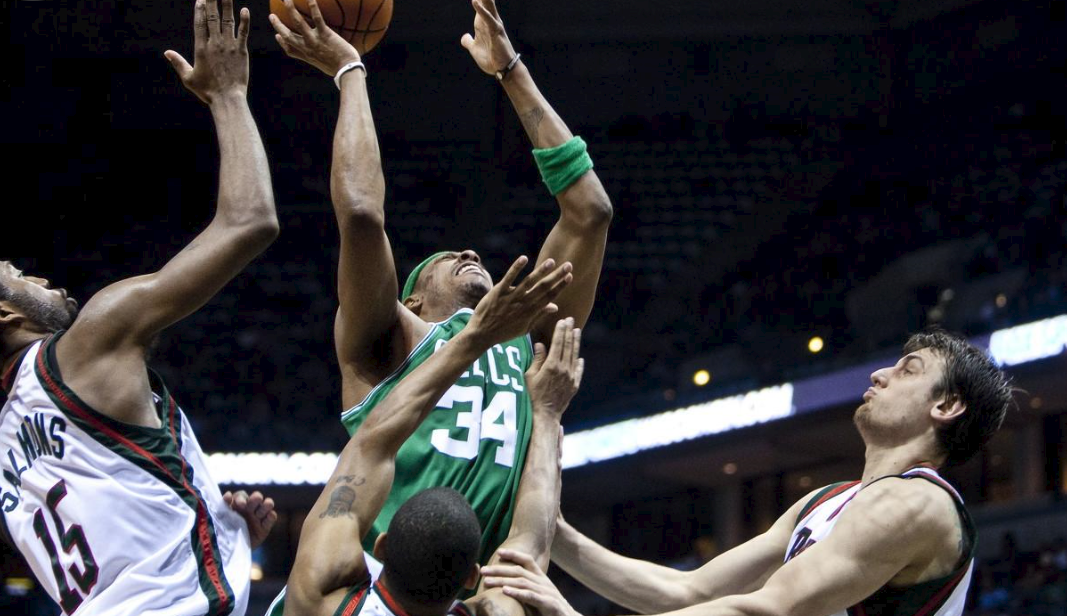 身中11刀的硬汉,号称"进攻万花筒",扎根绿军15年|皮尔斯|保罗皮尔斯