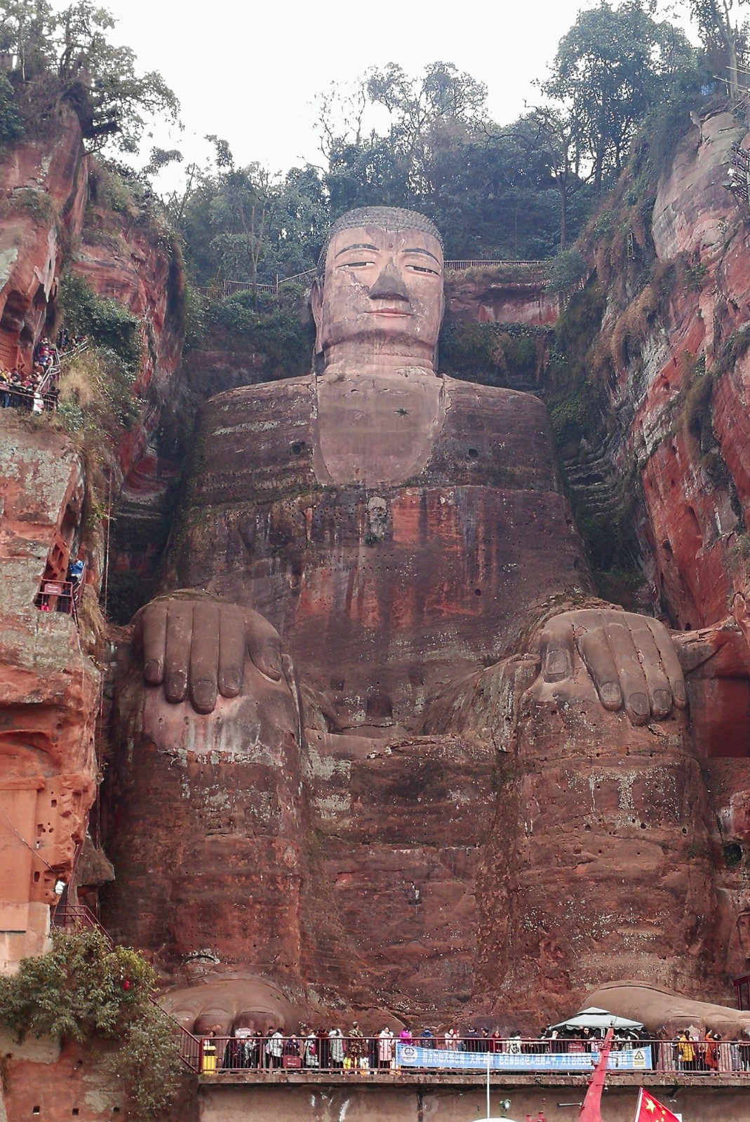 手机摄影春节去看乐山大佛