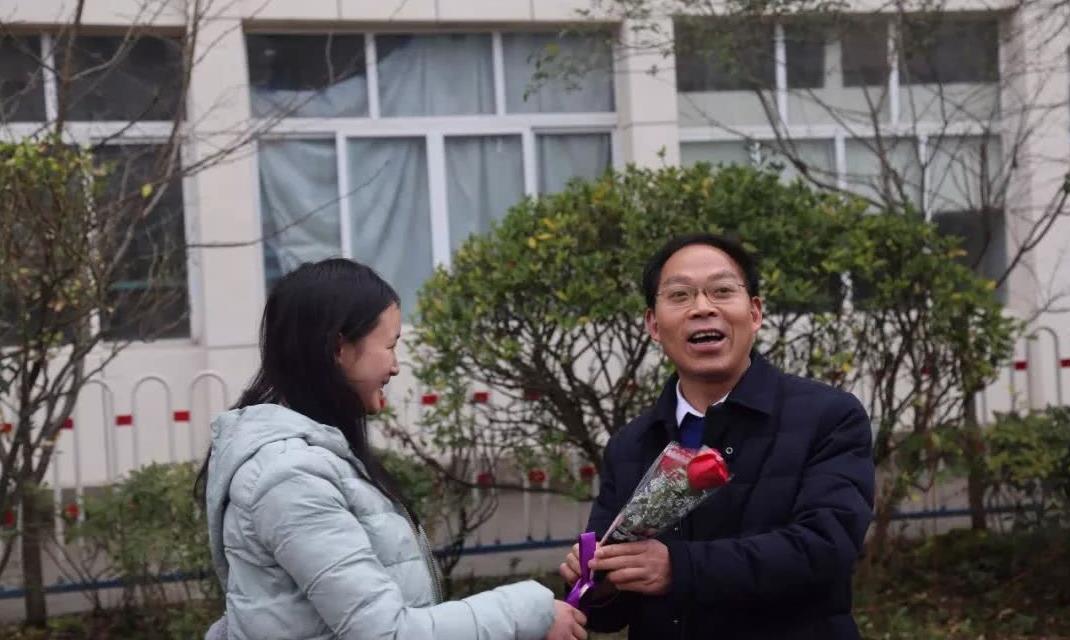 利川五中高考百日誓师大会震撼现场