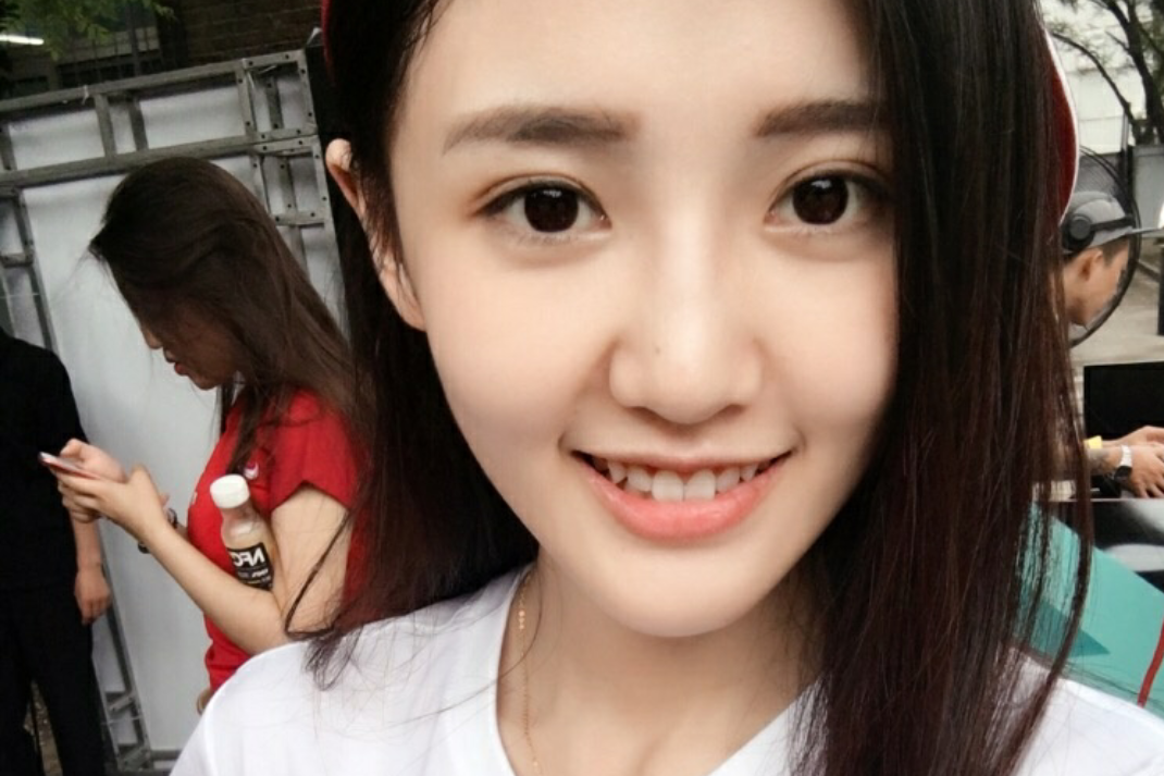 恒大发布超级杯海报,恒大急需一场胜利,失败的话卡帅日子很难熬