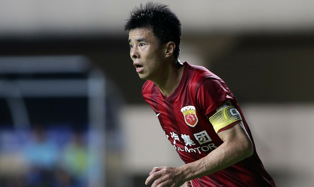 上海上港球员孙祥,怎么突然好久没消息了,去哪里了?还踢球吗