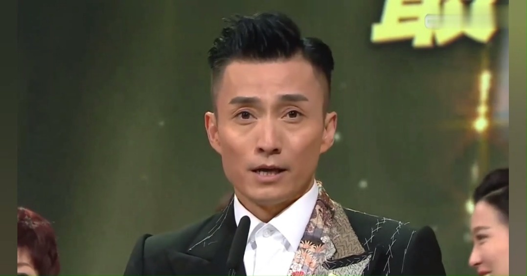 tvb五十周年 最佳男配角陈山聪,上台发表感言喜极而泣