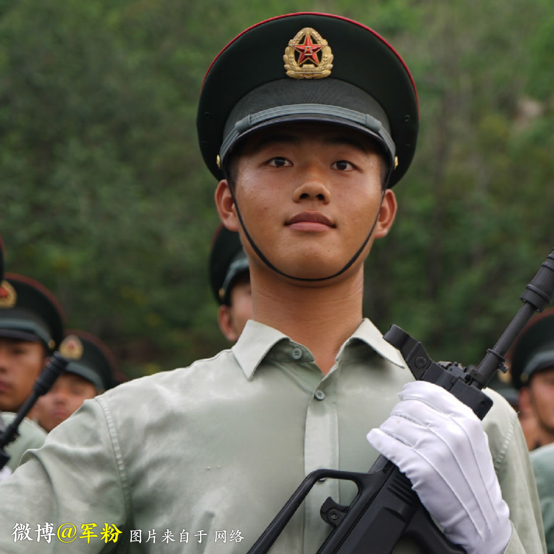 看看军中的明星脸这是我心中永远的明星中国军人