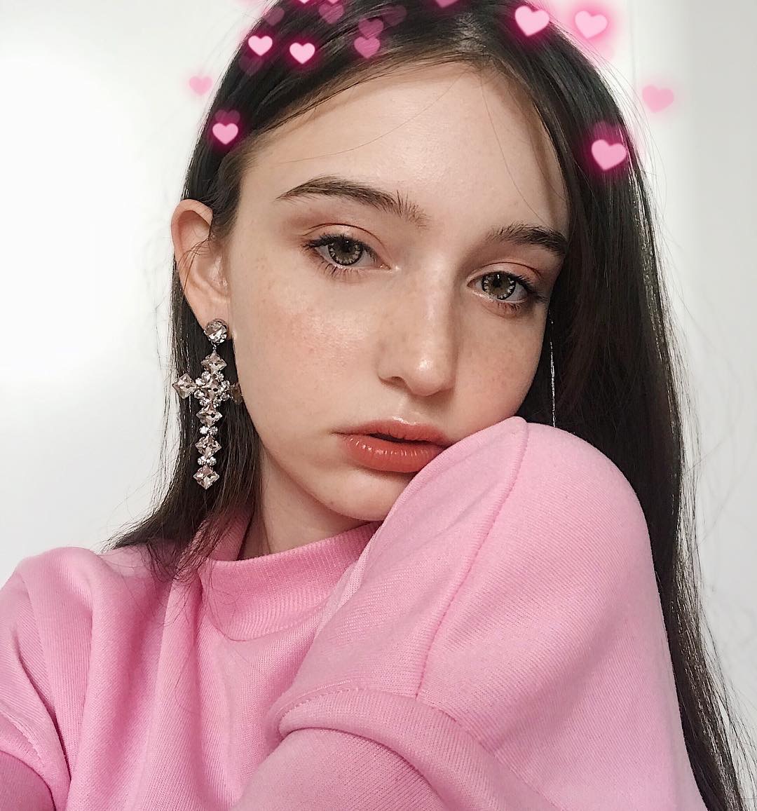 17岁土耳其少女ilayserah_新浪看点