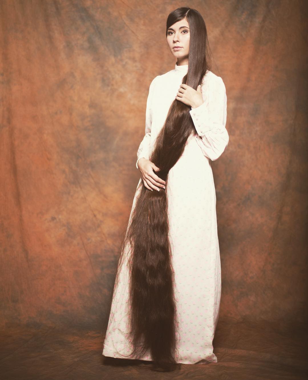 来自拉脱维亚的长发姑娘aliia