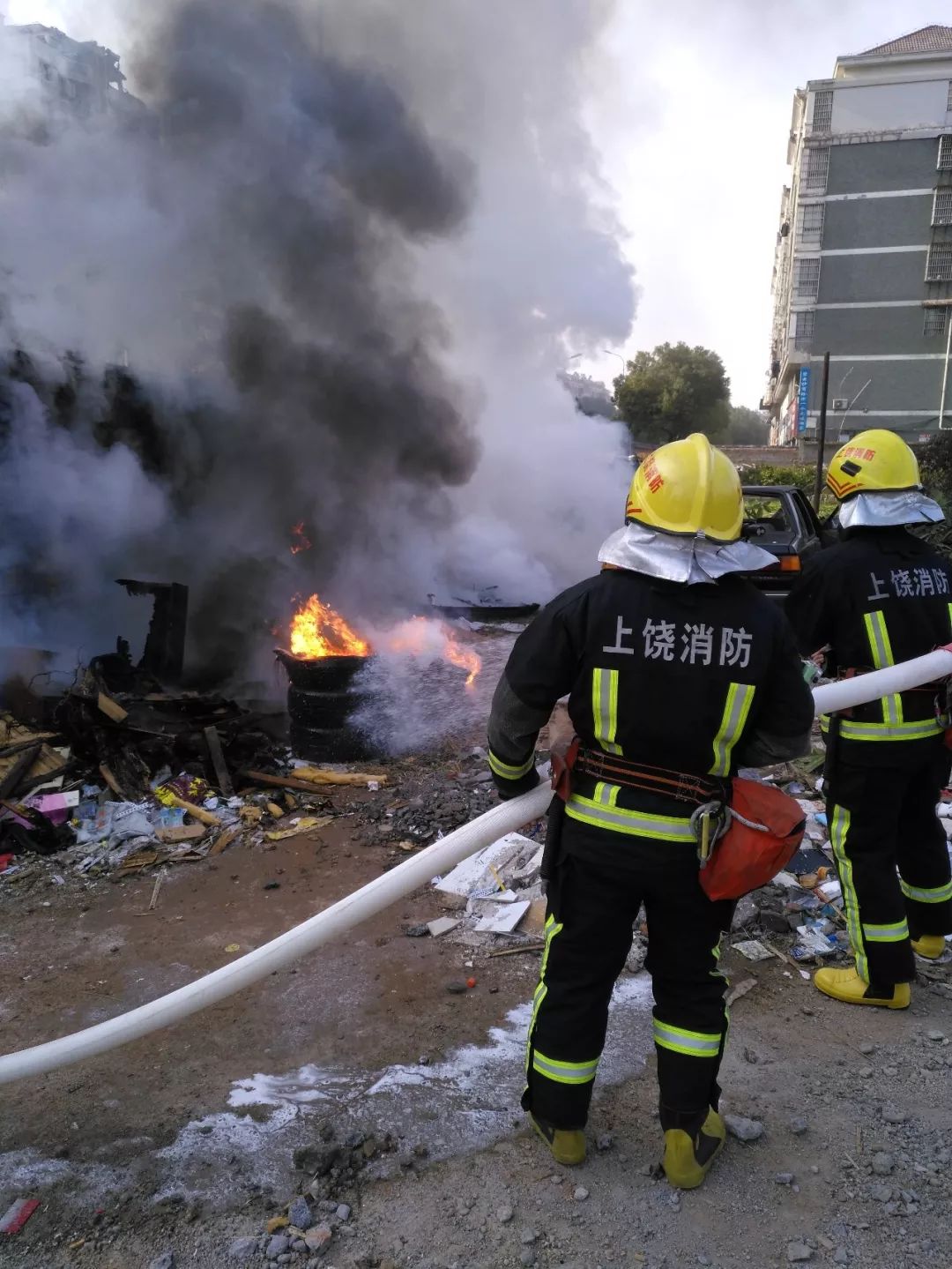 今天早晨,消防队在上饶五三灭了一场火,起火原因竟然是