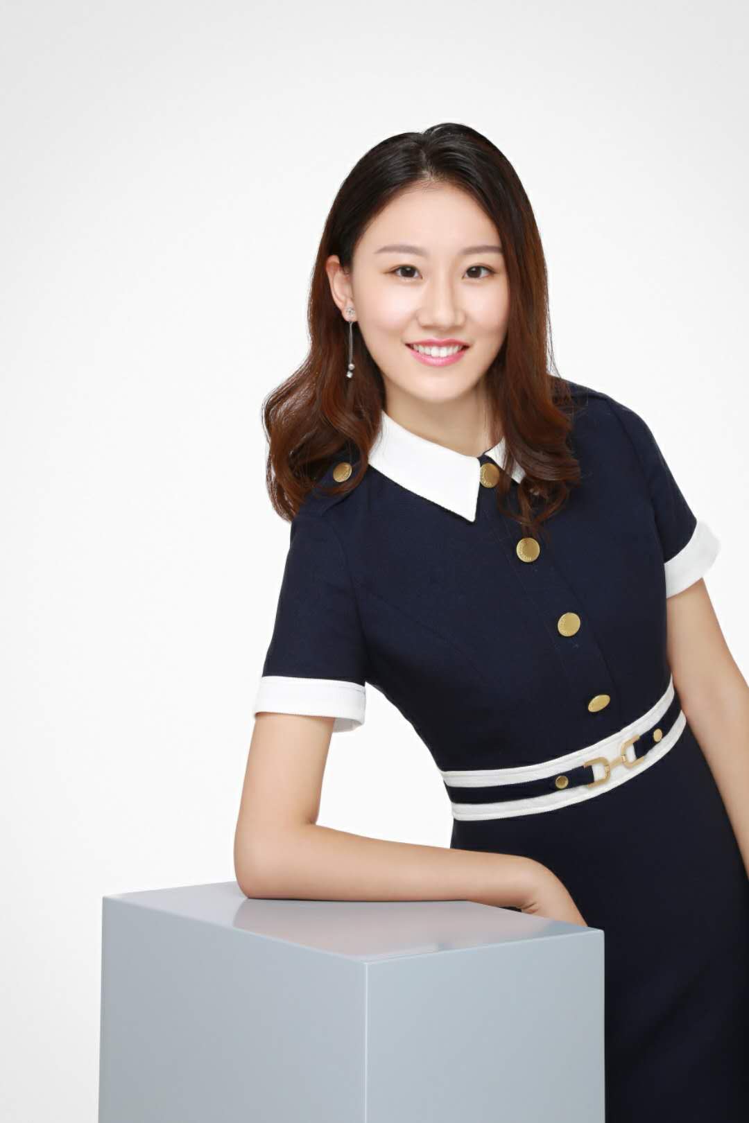 校花美女 贾博雅 大四 辽宁大学 山西人 身高175  央视实习 喜欢主持