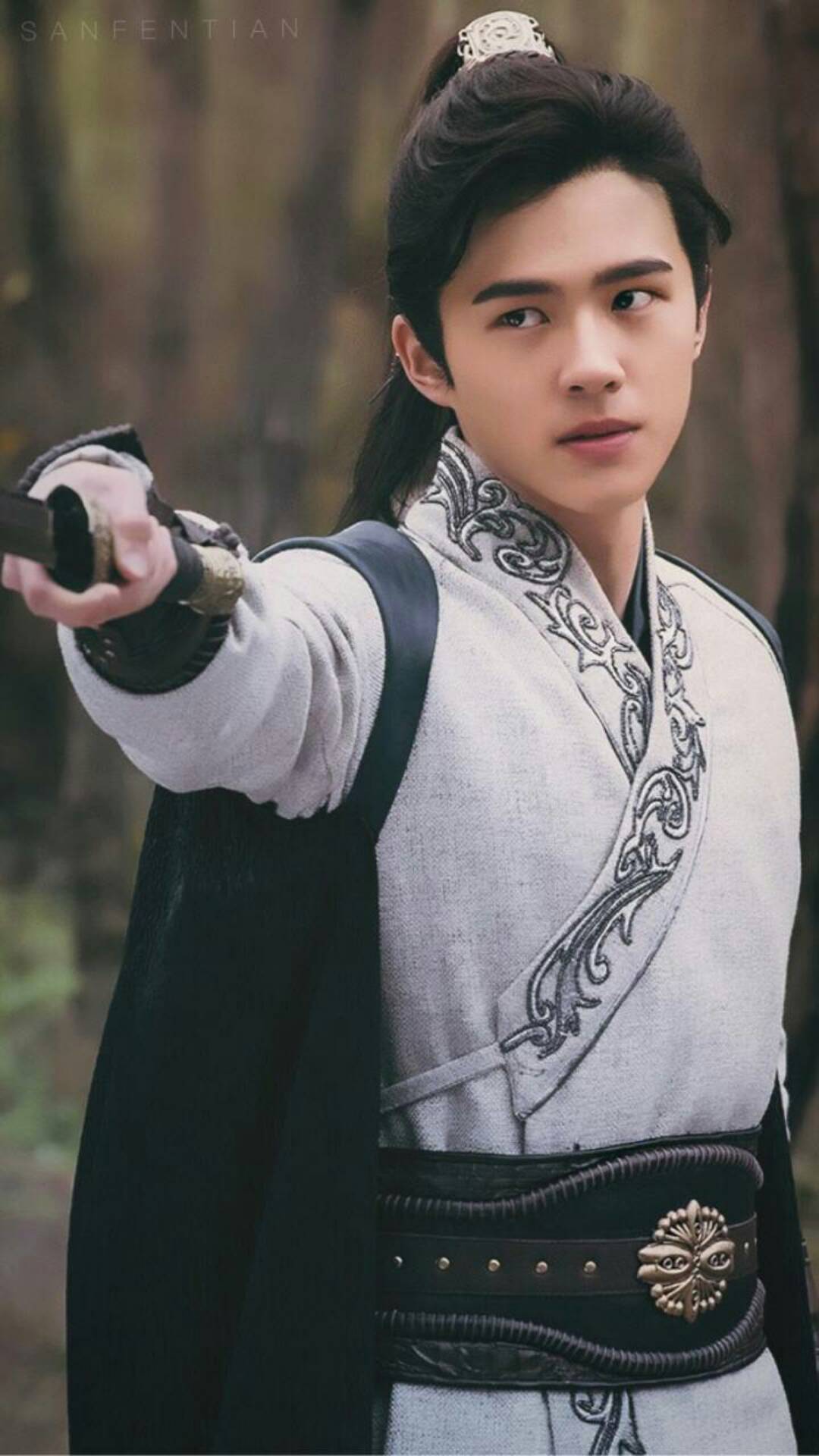 《琅琊榜之风起长林》萧平旌醉酒舞剑,刘昊然演技惊