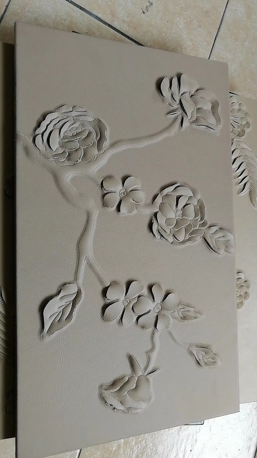 3D浮雕类的艺术硬包,工艺精致,细节漂亮。|硬包|漂亮|精致|细节|艺术_新浪新闻