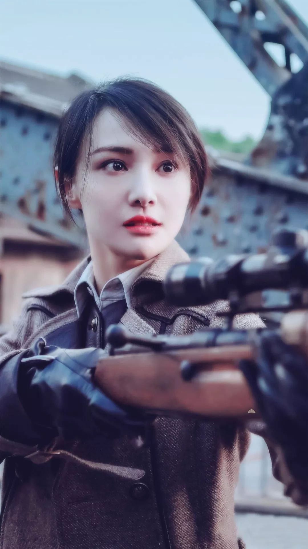 小爽和佟大为的《绝密者》也杀青了!