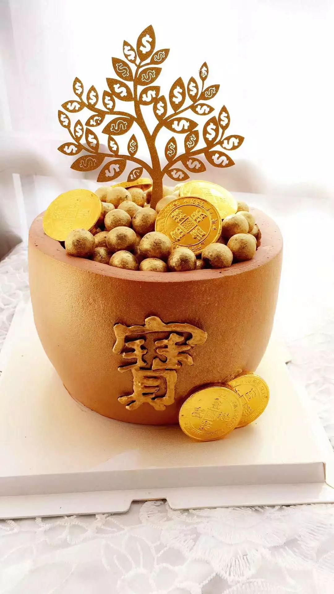 人见人爱的聚宝盆摇钱树蛋糕