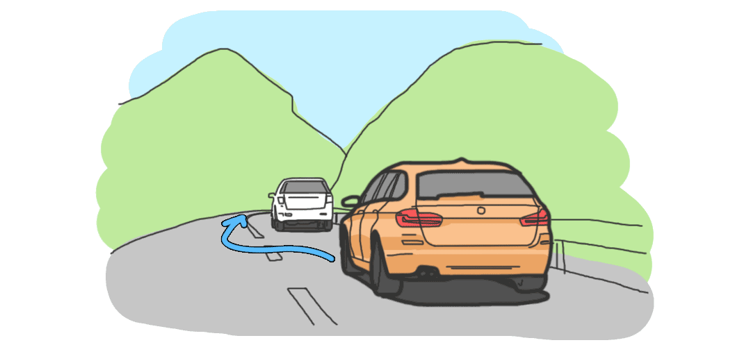 山路上,如果前车开得很慢,这样超车可以吗?