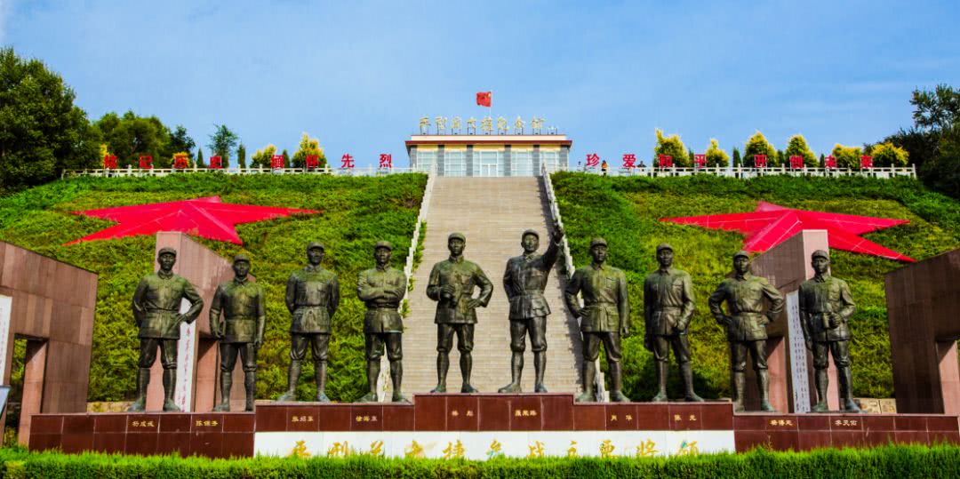 首战平型关威名天下扬