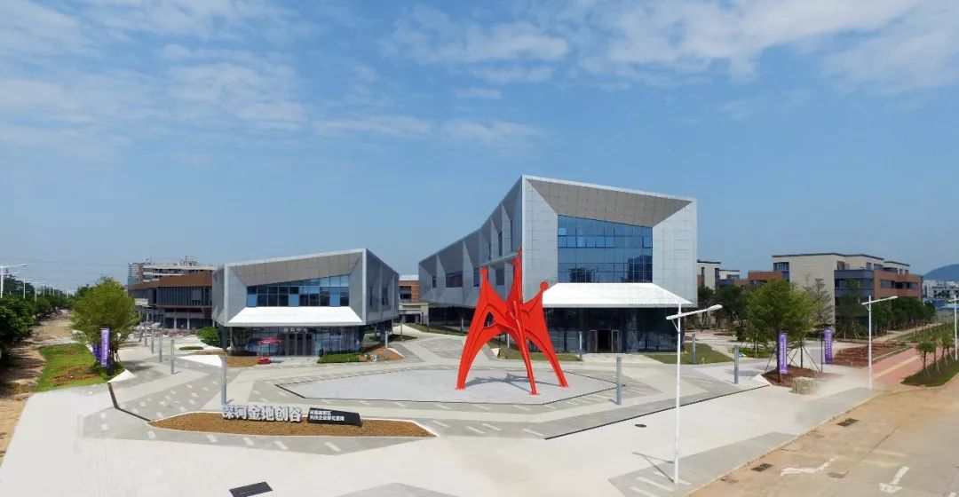 9:00-17:00 地址:河源市高新区万绿广场 来源/河源国家高新区 编辑