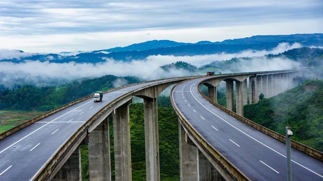 高速四通八达(摄影/常必鹏)