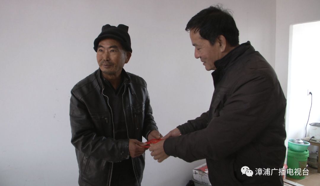 副县长郑世然到南浦乡美林村,中西村走访慰问困难群众.