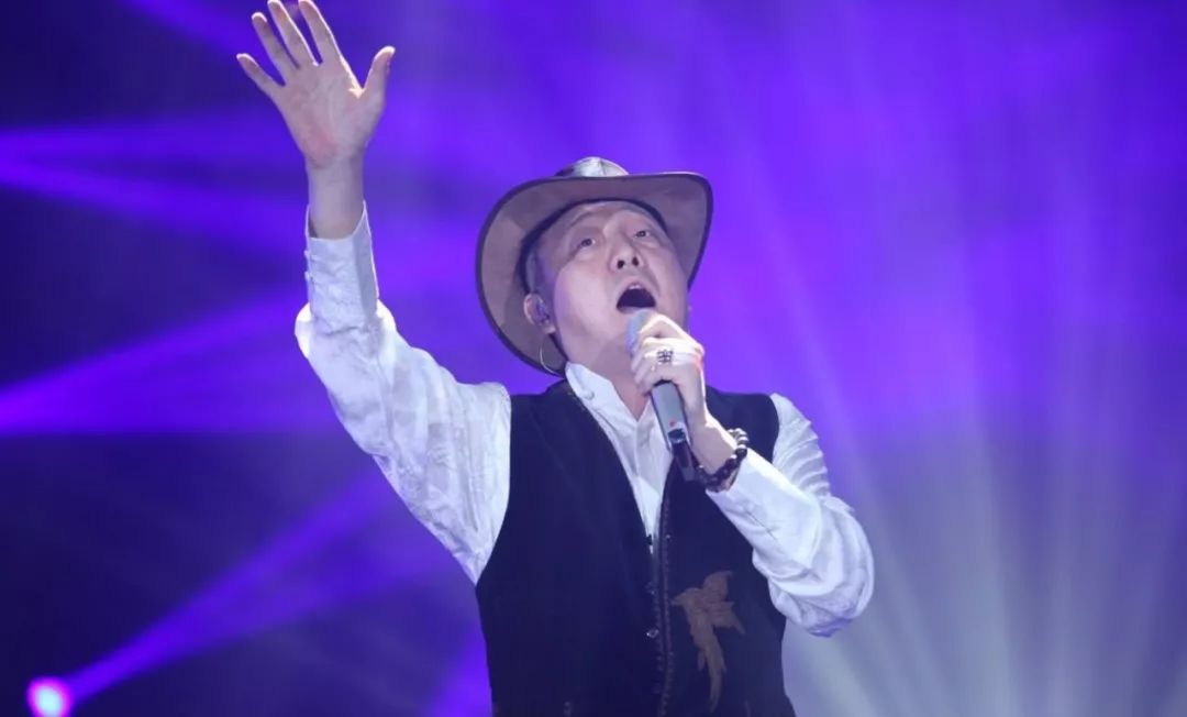 腾格尔将补位《歌手》？“水泥钢筋混凝土”翅膀要来了？
