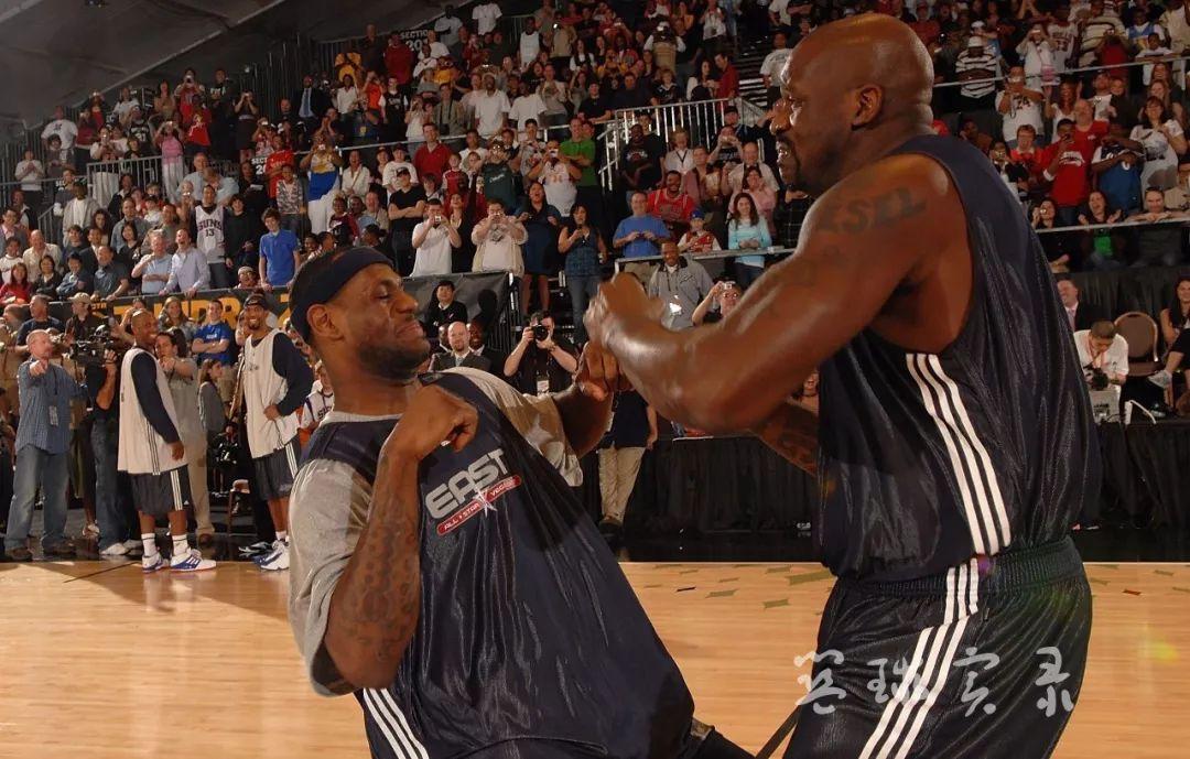 以及最重要的,奥尼尔非常热衷于跳舞.