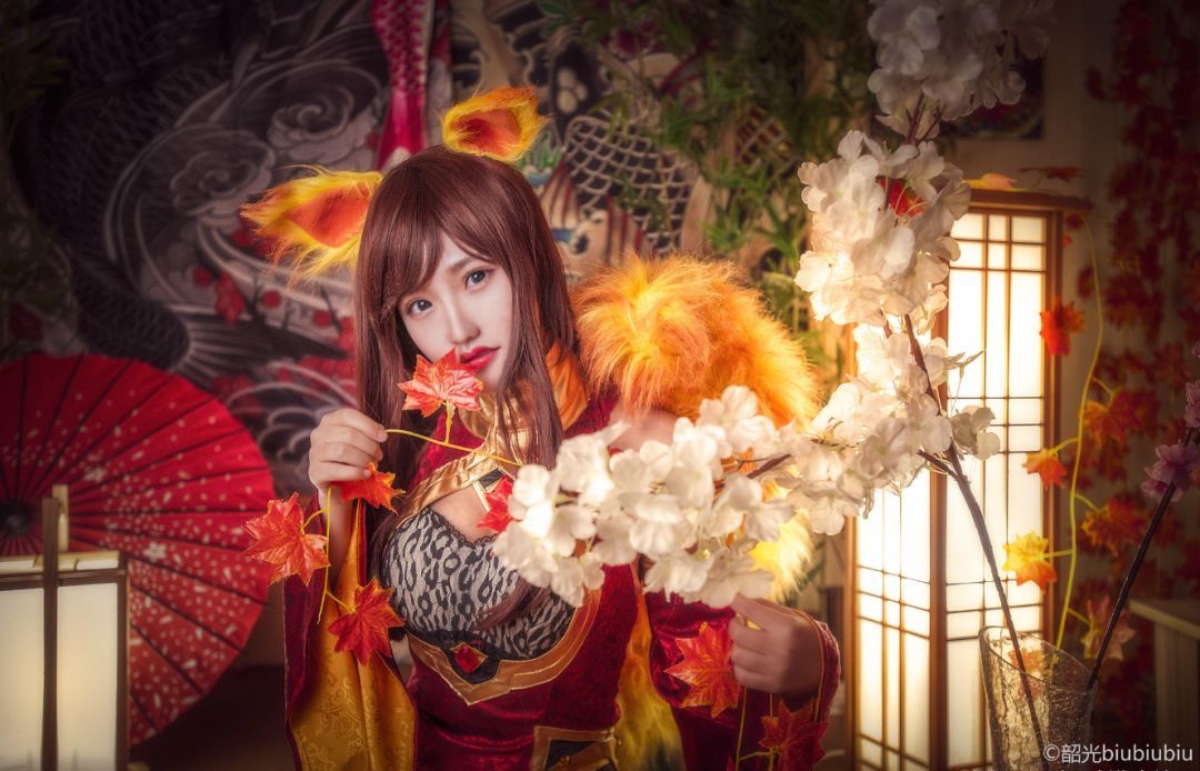 王者荣耀妲己给主人拜年 超美小妲己新春陪你玩!