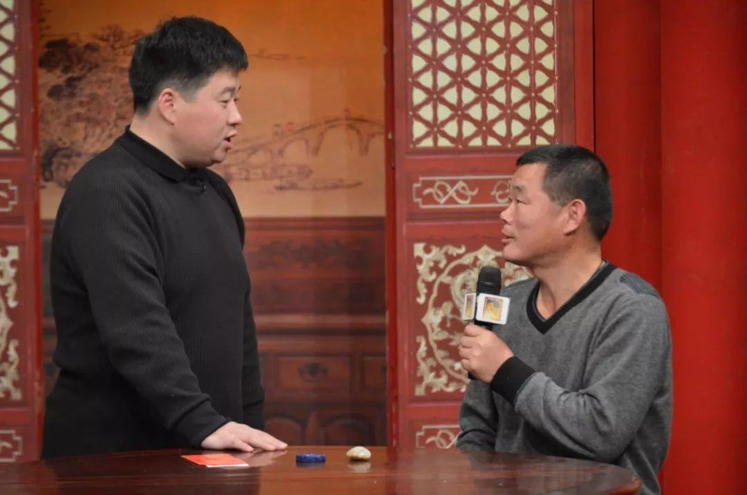 《拍宝》周日晚20 46播出预告(多图)