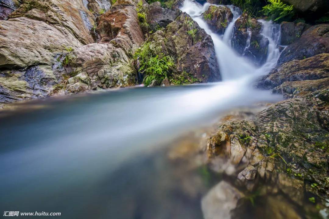 送你一轮澄明的月亮,阿弥陀佛