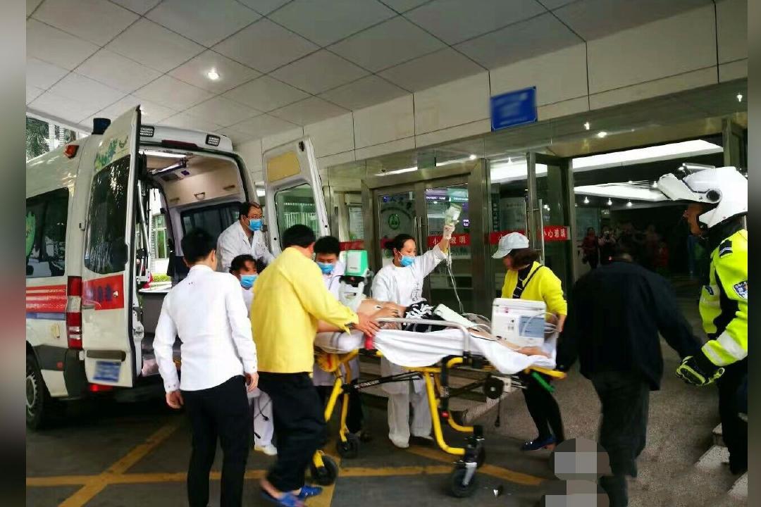 如果病人死在了救护车上,到底是谁的责任?