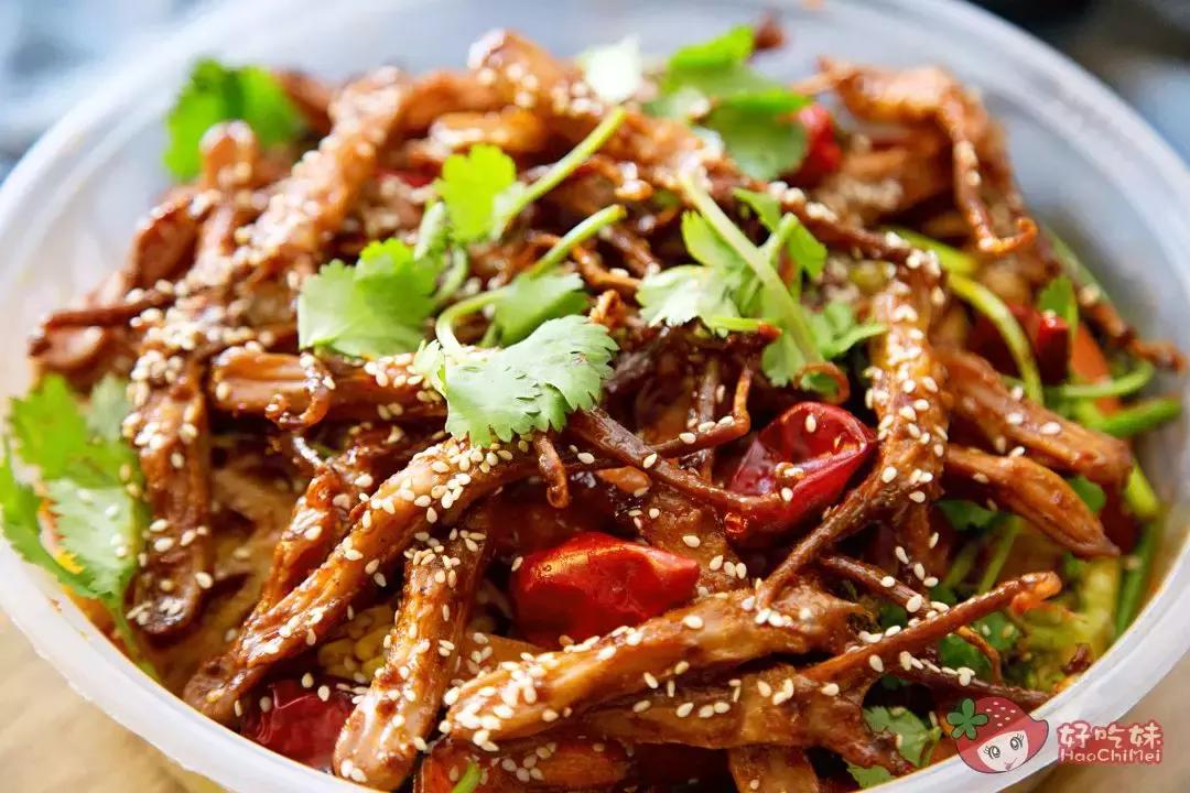 一定要为这个鸭舌香锅二当家:秘制鸭舌part 3肉类干锅简直天仙配毕竟