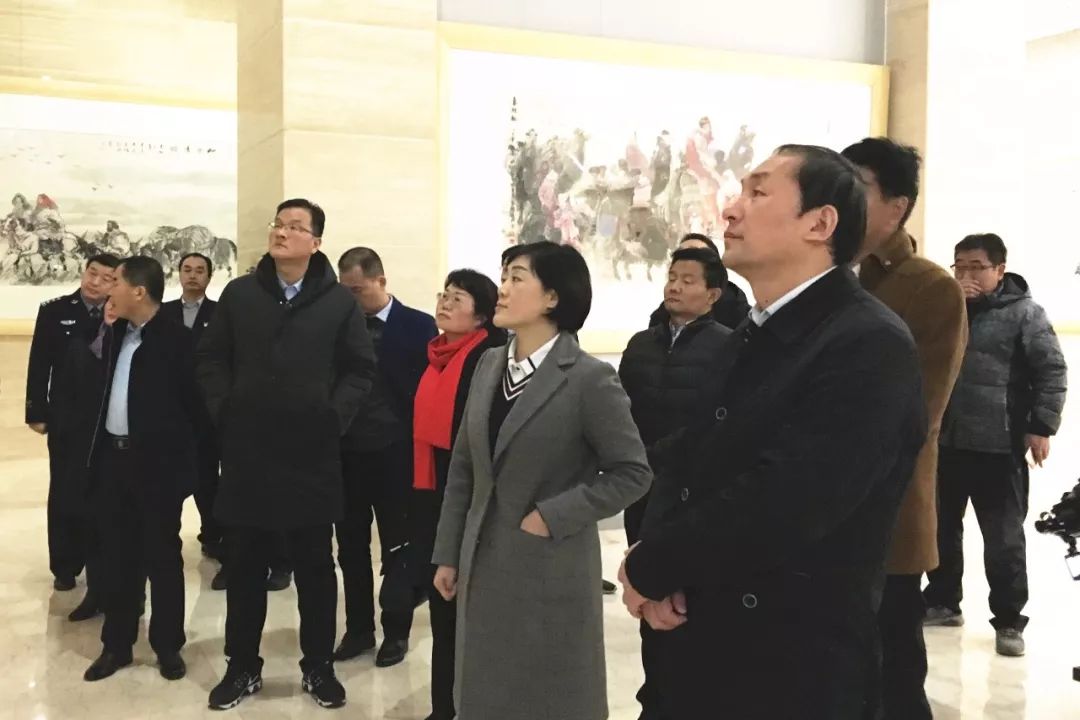 韩城市创文学习考察组到清渭楼美术博物馆参观考察