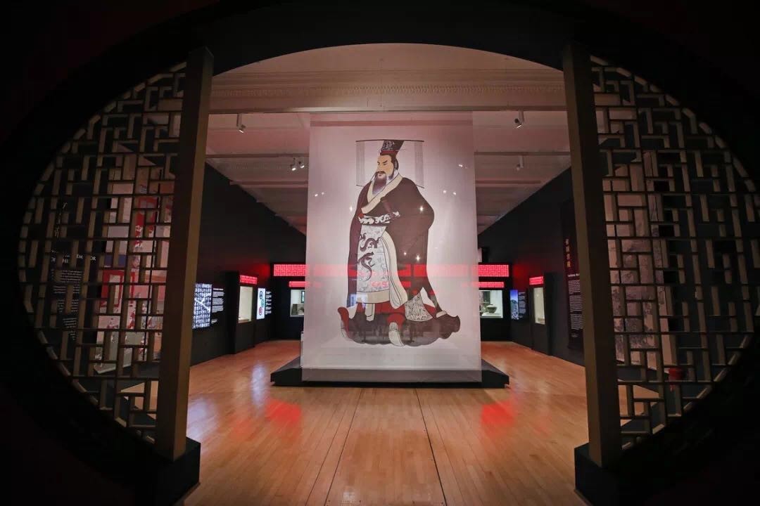 时隔11年后，兵马俑再次现身英国，这次参展的文物有什么不一样？|兵马俑|文物|特展_新浪新闻