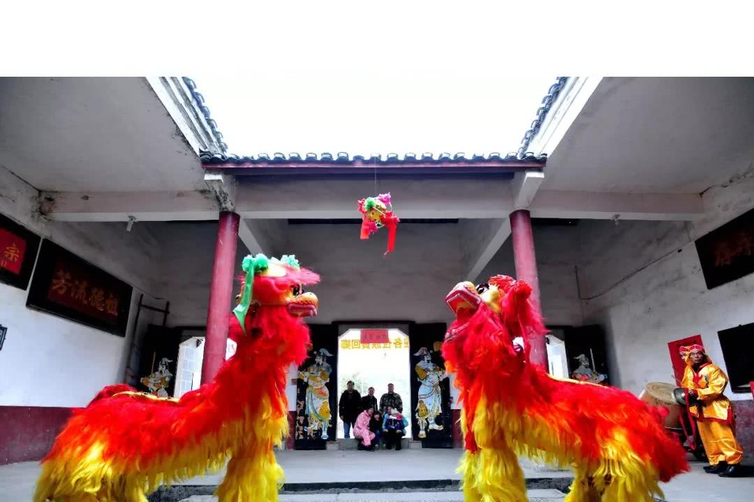 家乡的新春舞狮和武术表演|舞狮|武术|狮子_新浪新闻