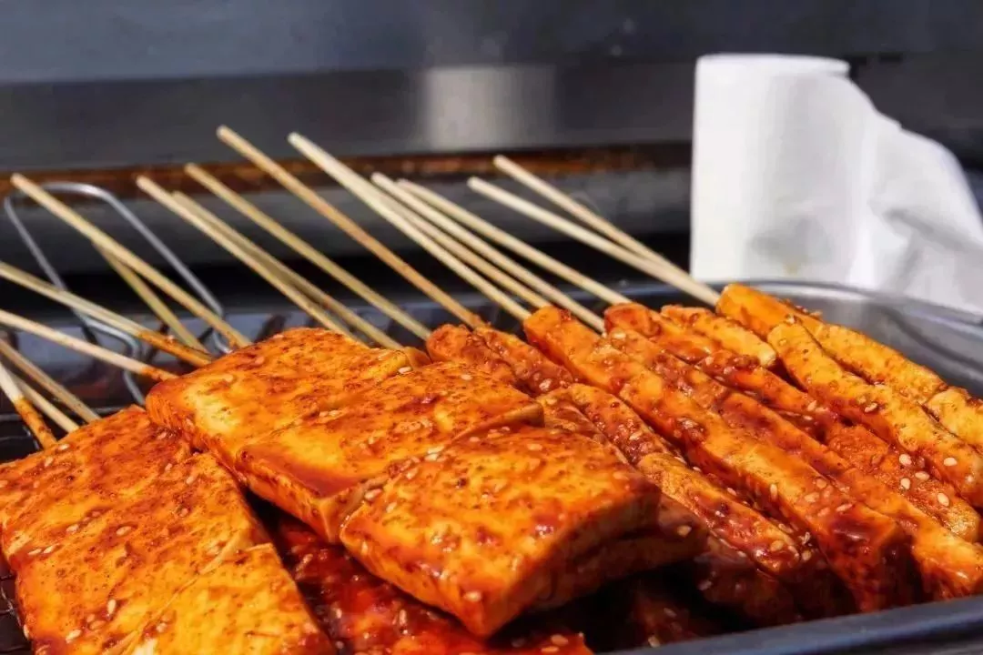 鲜嫩的铁板豆腐