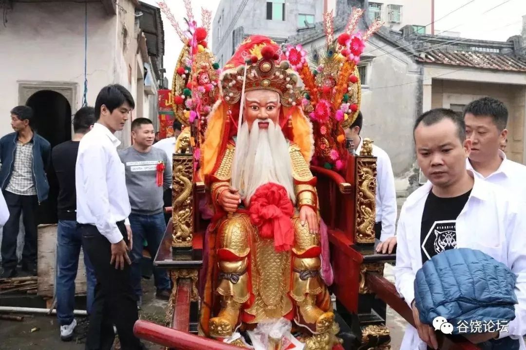 潮阳谷饶三山国王出巡,惊现超豪华供桌!