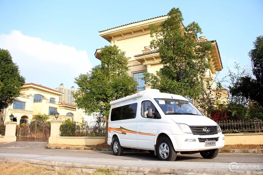 最低25万 3款布局巧妙的法瑞德b型房车