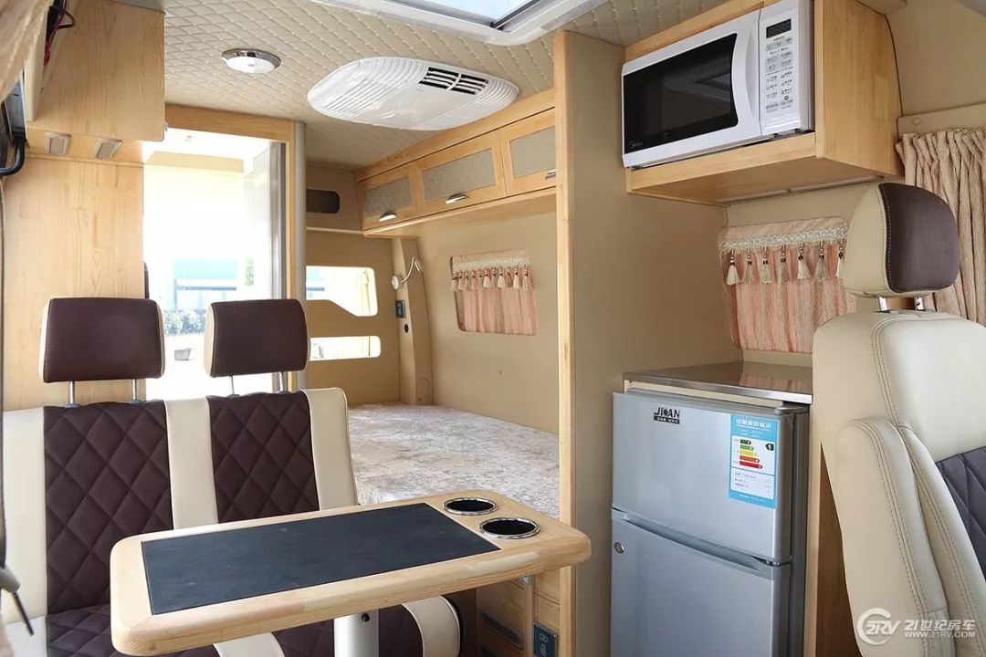 最低25万 3款布局巧妙的法瑞德b型房车