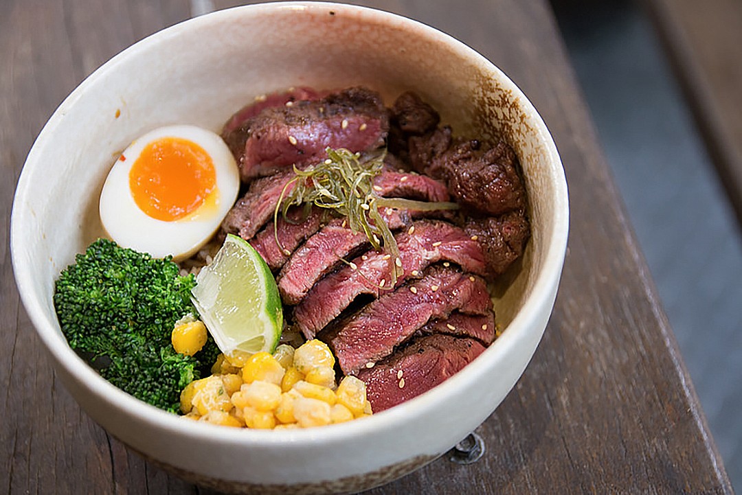 40元起这可能是最贵的盖饭这么多真牛肉能对得起这价格吧