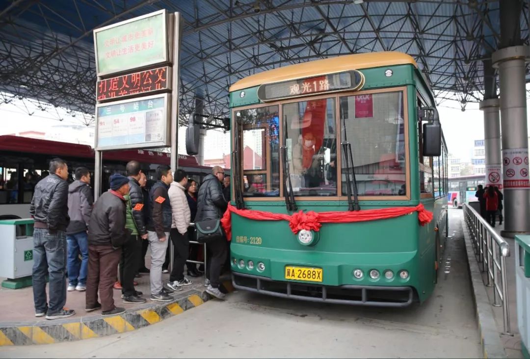 石家庄"铛铛车"调整拉!观光1路直通正定