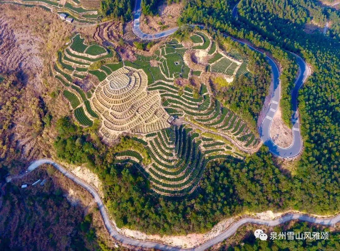 航拍下的永春呈祥雪山風雅頌新春美景