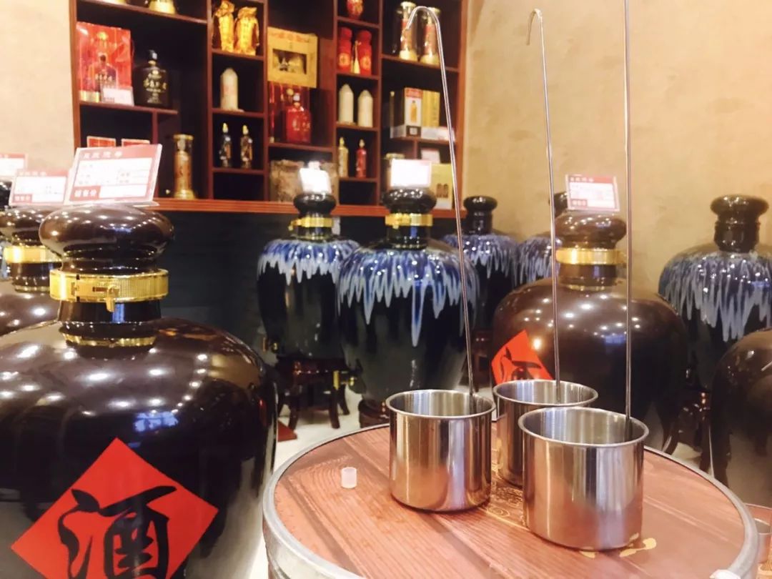 潍坊这家酒铺用不一样的方式卖酒全凭酒好一尝就知道