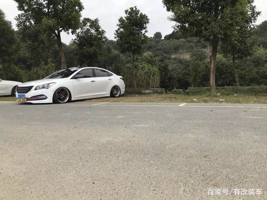 现代名图改装孤儿走低爬低姿态