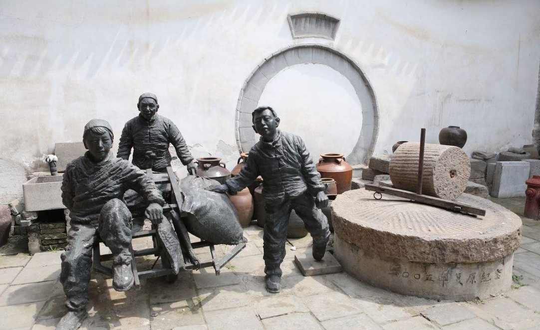 8万余头;参加运粮草,弹药等物资者128.2万余人,出牲畜128.