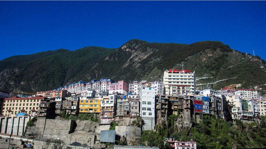 悬崖|雅江县|城市_新浪新闻