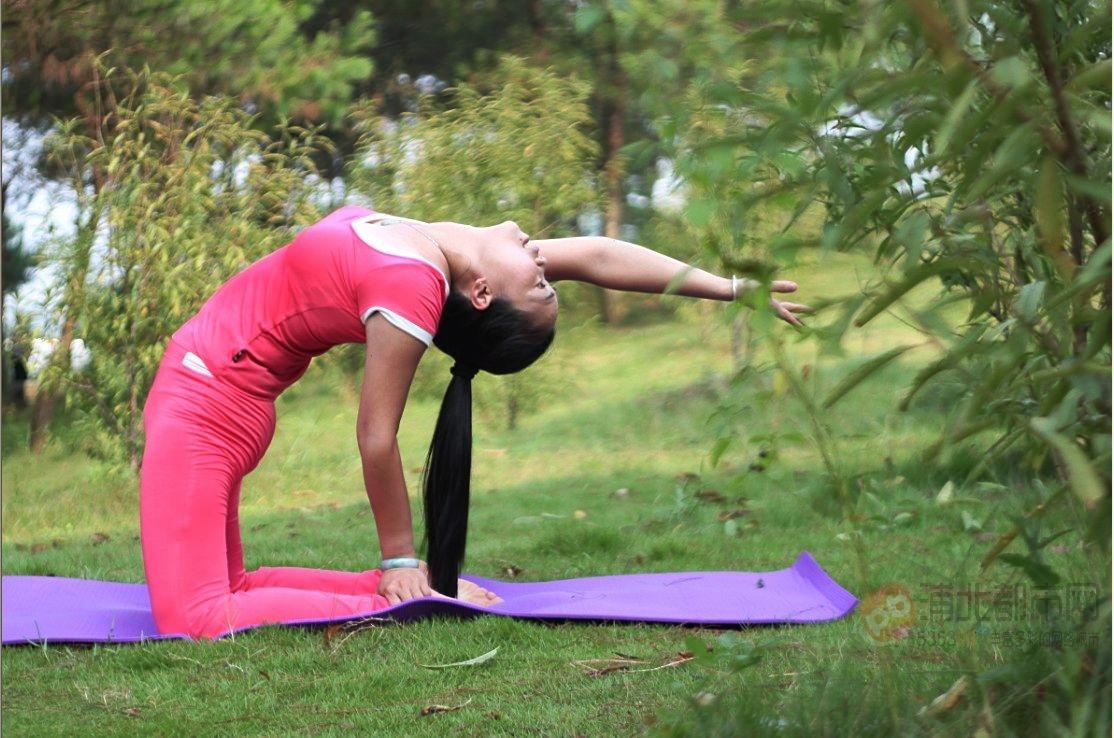 排毒瑜伽 练瑜伽排毒纤体变身轻盈美少女