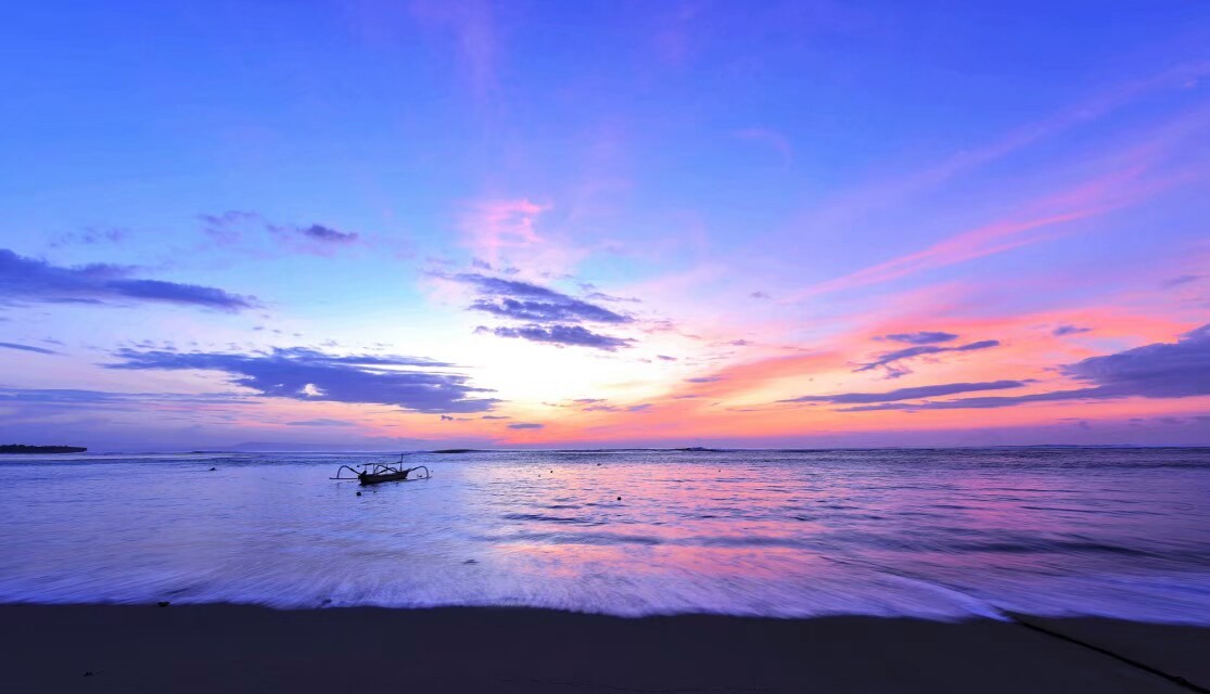 海景婚纱造型风格介绍 网络营销在婚纱摄影工作室怎么做