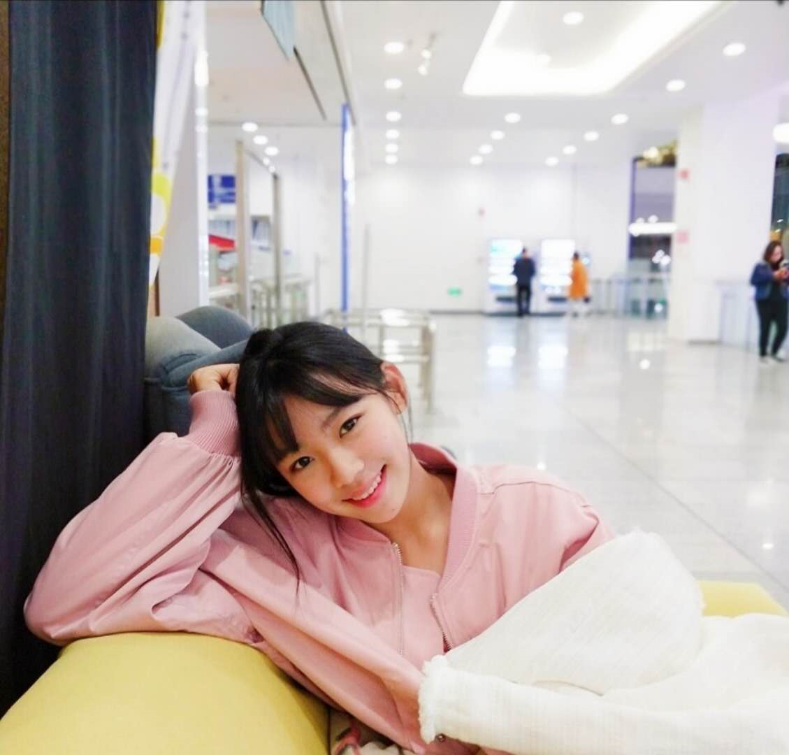 《父母爱情》里的童年江亚宁,如今变成气质美女,前途不可估量!