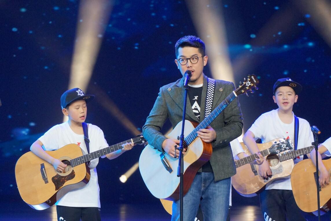 何佳乐公益献唱安徽卫视春晚