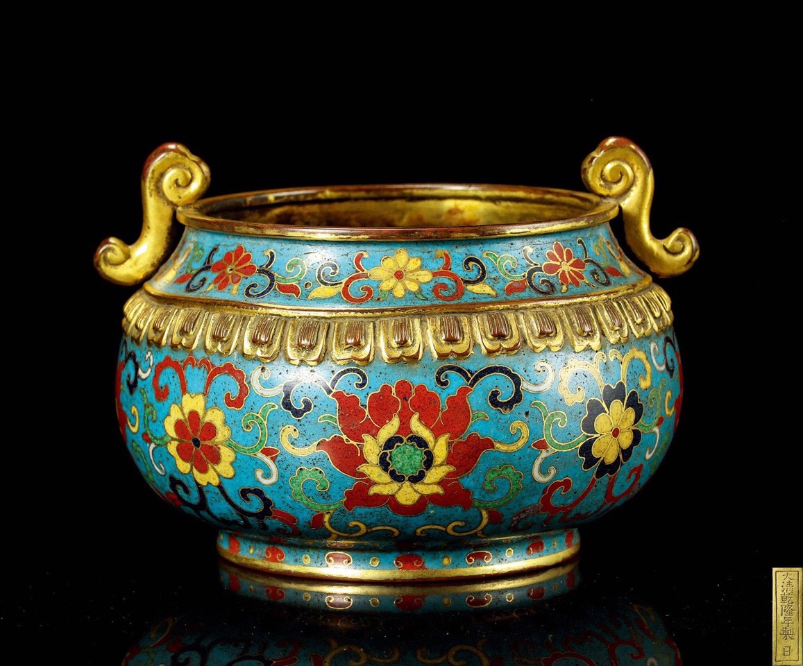 中式设计的家,可以放一两件景泰蓝,富贵满溢于室|珐琅|景泰蓝|满溢_新