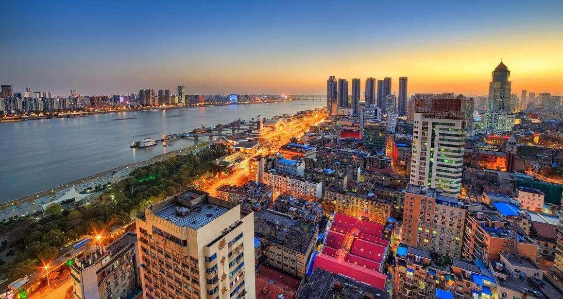 中国综合实力最强的三座省会城市，一座已晋升为国际化大都市！